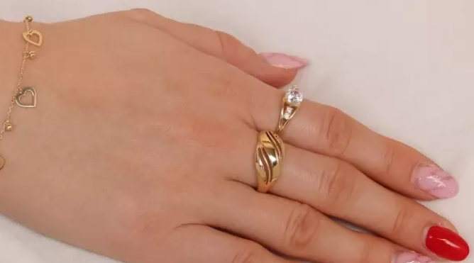 Zásnubný prsteň Golden Celestia