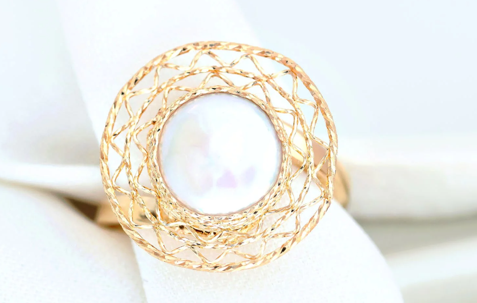 Zlatý prsteň s perleťou – Golden Aura Pearl Ring