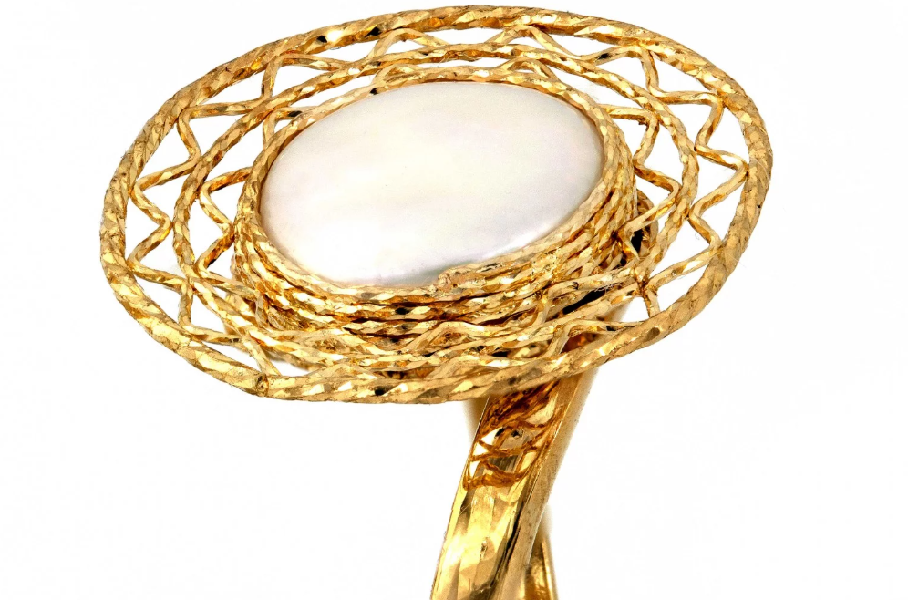Zlatý prsteň s perleťou – Golden Aura Pearl Ring