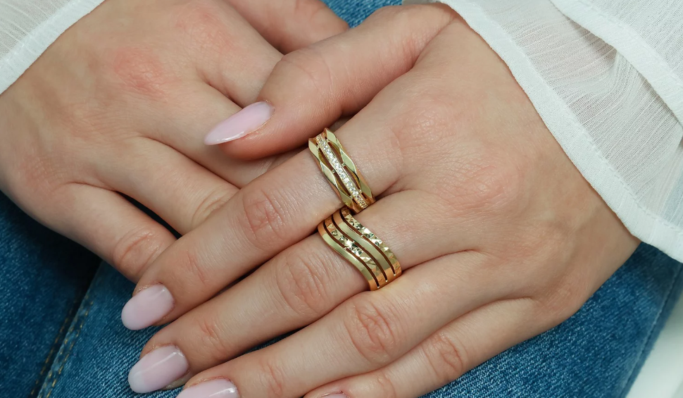 Zlatý prsteň so zirkónmi – Golden Élan Ring